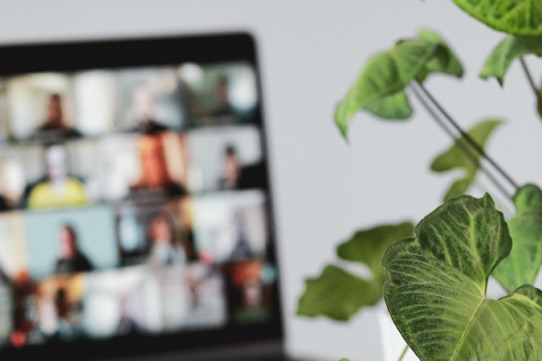 Tele-treball o presencialitat?